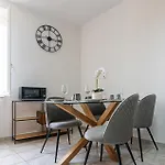 Easylife - Moderno E Luminoso Nel Cuore Di Apartman *