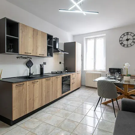 Easylife - Moderno E Luminoso Nel Cuore Di *