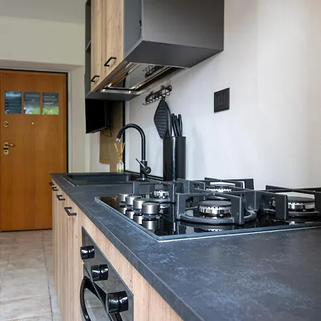 Easylife - Moderno E Luminoso Nel Cuore Di * Iesi